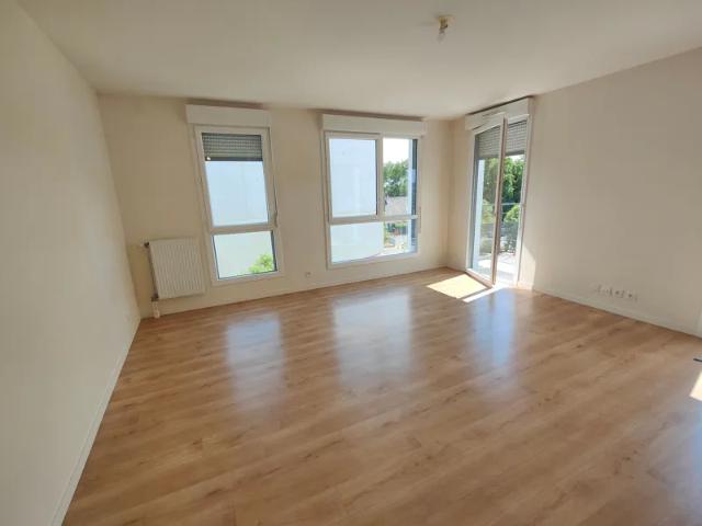 Location Appartement Mail Gambetta, Saint Michel sur Orge