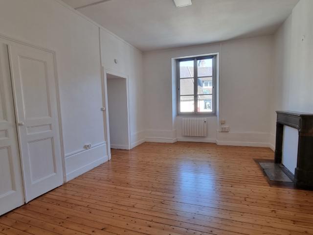 Location appartement Marnay 2 pièces 63m² 470€ | Céline Marmet Immobilier