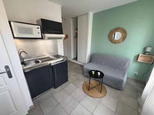 location appartement marseille 2eme arrondissement 1 pièce 17 m2 bouches du rhone 13002 598 € / mois