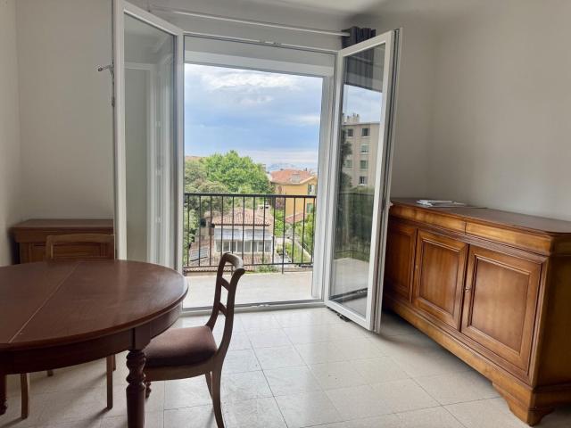 Location appartement Marseille 7ème 13007