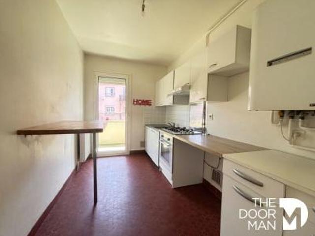 location appartement maurepas 2 pièces 50 m2 yvelines 78310 980 € / mois