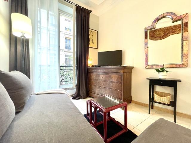 Location Appartement Meublé 3 pièces 48 m² Montorgueil 75002 Paris 202157