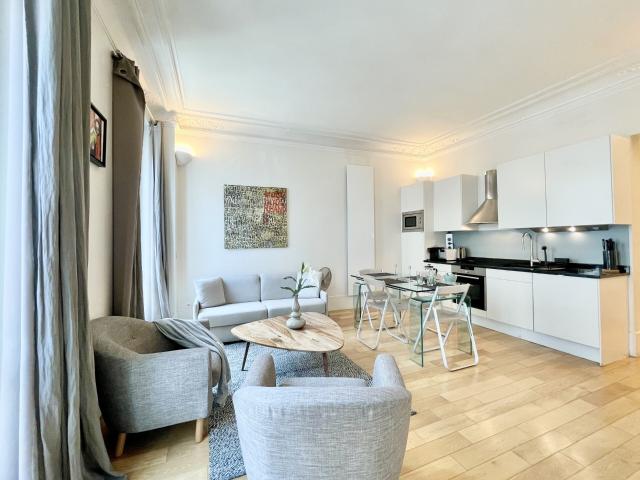 Location Appartement Meublé 3 pièces 61 m² Sentier Bonne Nouvelle 75002 Paris 202200
