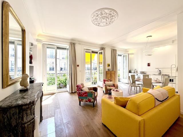 Location Appartement Meublé 3 pièces 72 m² Montorgueil 75002 Paris 202090