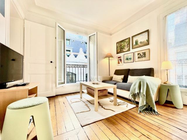 Location Appartement Meublé 1 pièce 40 m² Opéra 75002 Paris S02065