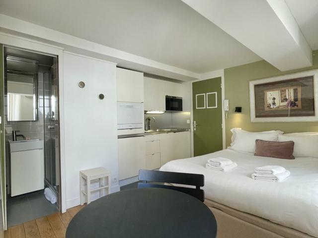 Location Appartement Meublé 1 pièce 15 m² Montorgueil 75002 Paris S02434