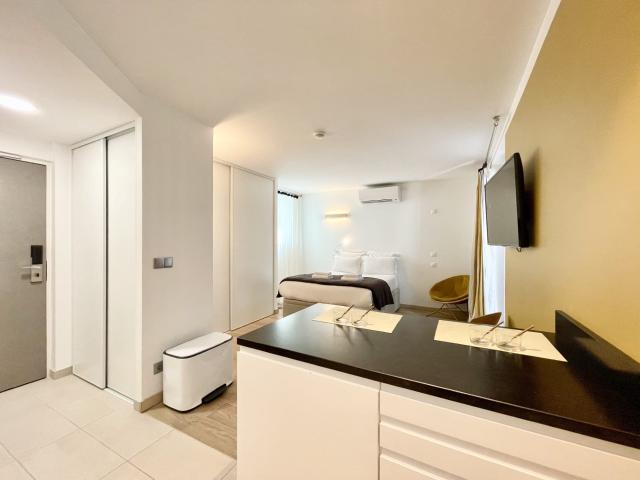 Location Appartement Meublé 1 pièce 27 m² Montmartre Pigalle 75018 Paris S18933