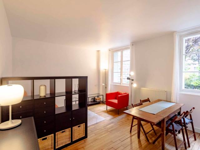 Location Appartement Meublé 1 pièce 35 m² Champ de Mars 75006 Paris S06474