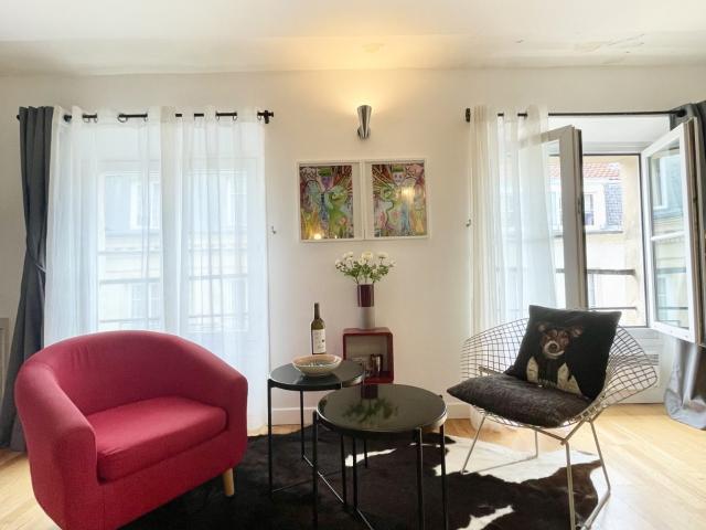 Location Appartement Meublé 2 pièces 29 m² Montorgueil 75002 Paris S02167