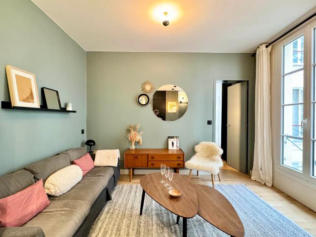 Location Appartement Meublé 2 pièces 30 m² Temple République 75010 Paris 110077