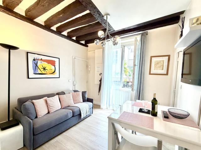 Location Appartement Meublé 2 pièces 31 m² Montorgueil 75002 Paris 102209