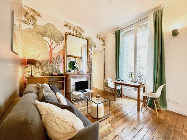 Location Appartement Meublé 2 pièces 35 m² Châtelet Les Halles 75001 Paris 101202