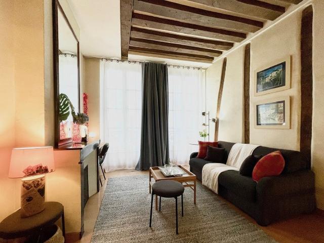 Location Appartement Meublé 2 pièces 37 m² Marais Bastille 75004 Paris 104316