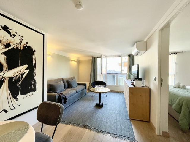 Location Appartement Meublé 2 pièces 37 m² Montmartre Pigalle 75018 Paris 118935