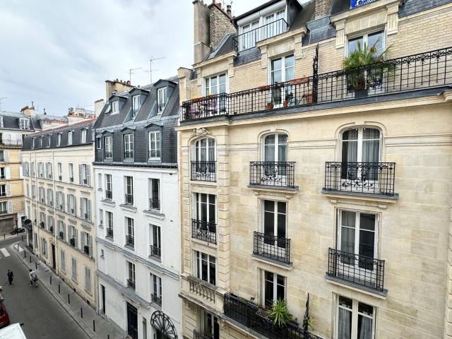 Location Appartement Meublé 2 pièces 37 m² Rue Cler 75017 Paris 117499