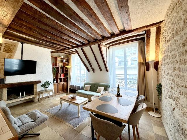 Location Appartement Meublé 2 pièces 48 m² Quartier Latin Saint Germain de Prés Odéon 75006 Paris 106064