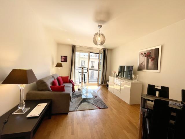 Location Appartement Meublé 2 pièces 51 m² Porte Maillot Etoile Ternes 75017 Paris 117317