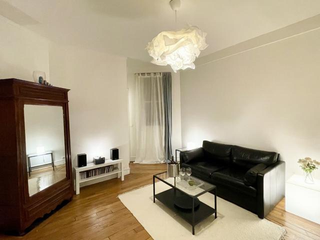 Location Appartement Meublé 2 pièces 54 m² Porte Maillot Etoile Ternes 75017 Paris 117023