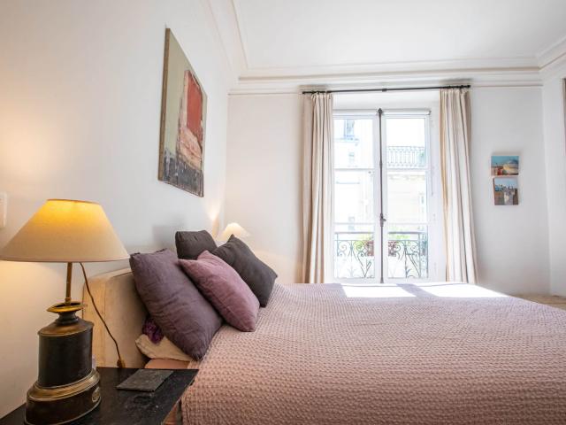 Location Appartement Meublé 2 pièces 60 m² Luxembourg 75005 Paris 105396