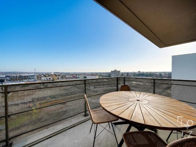 Location appartement meublé 5 pièces 95m² Bordeaux Belcier