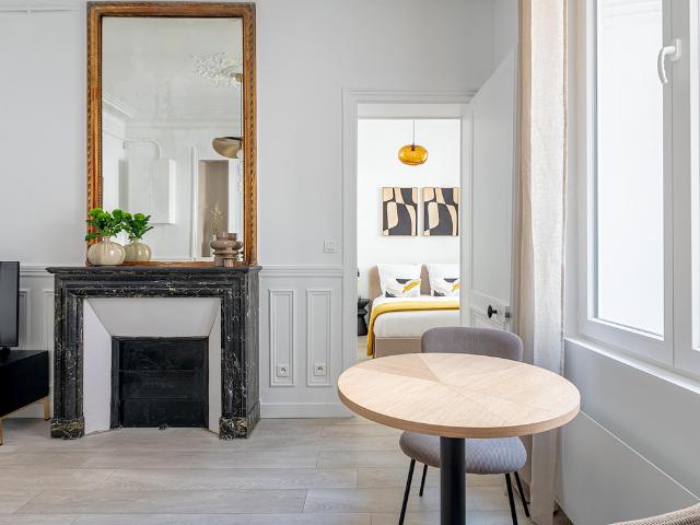 Location appartement meublé de 30 m2 rue Pierre Demours à Paris