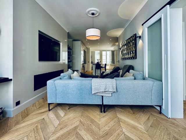Location appartement meublé de 78 m2 Rue Saint Honoré à Paris à Paris