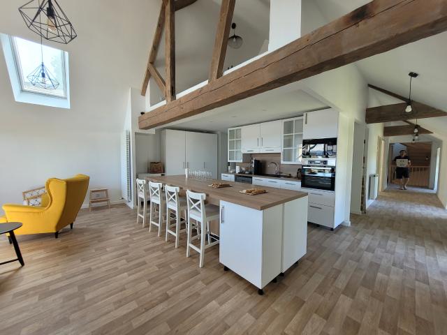 LOCATION APPARTEMENT MEUBLÉ EN CO LIVING CENTRE VILLE SABLÉ SUR SARTHE