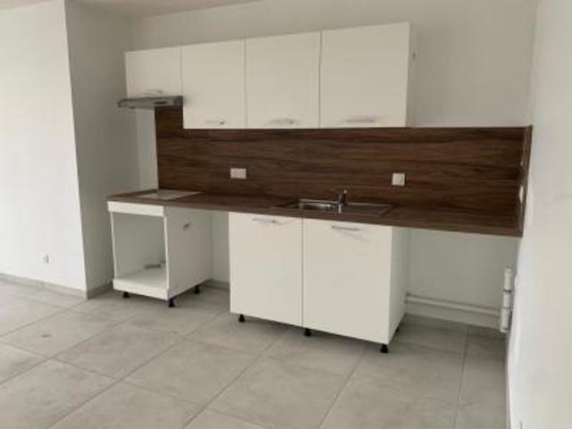 location appartement meylan 3 pièces 69 m2 isere 38240 879 € / mois