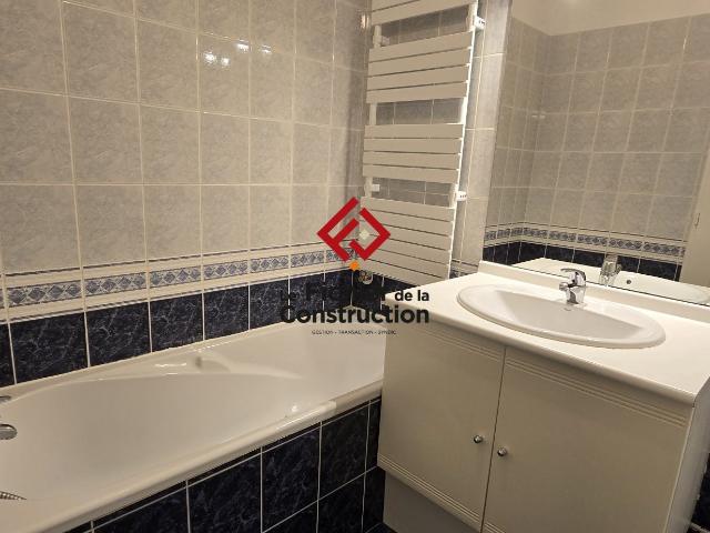 Location Appartement Montée de Lomme, Grenoble