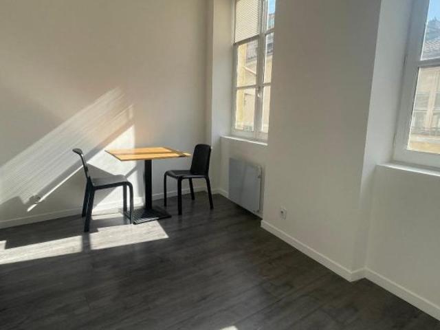 Location Appartement Montée de la Grande Côte, Lyon
