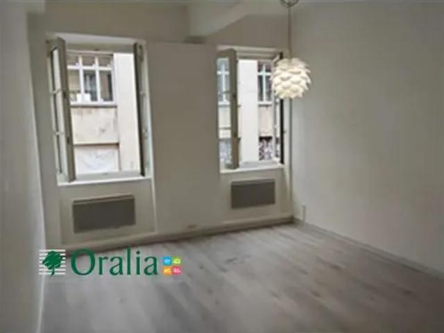 Location Appartement Montée des Carmélites, Lyon