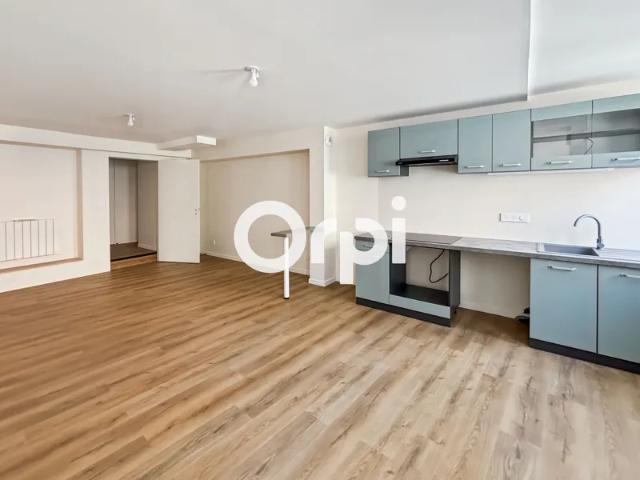 Location Appartement Montée Saint Antoine, Saint Symphorien sur Coise