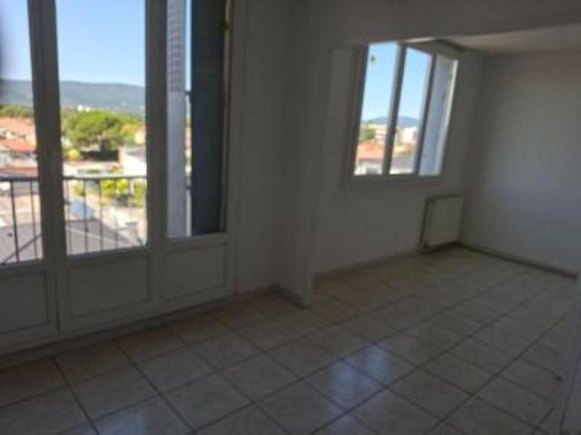 location appartement montelimar 3 pièces 63 m2 drome 26200 600 € / mois