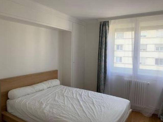 location appartement montrouge 1 pièce 31 m2 hauts de seine 92120 942 € / mois