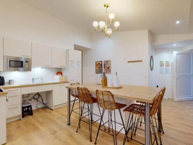 location appartement montreuil 16 pièces 380 m2 seine saint denis 93100 900 € / mois
