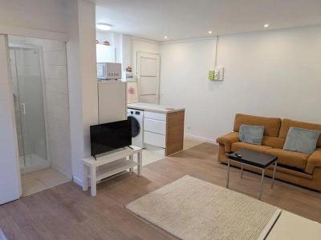 location appartement montreuil 1 pièce 25 m2 seine saint denis 93100 950 € / mois