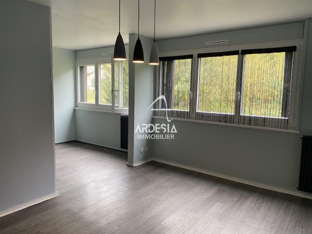 Location appartement Modane 4 pièces 75m² 740€