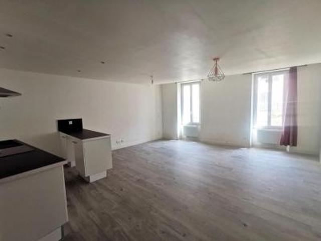 location appartement muy 3 pièces 67 m2 var 83490 780 € / mois