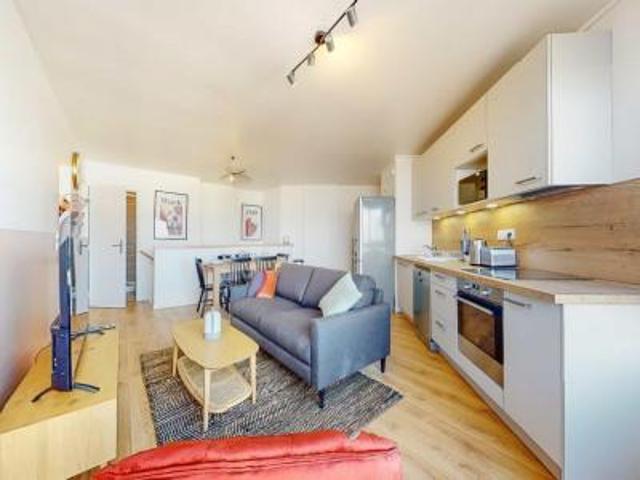 location appartement nanterre 7 pièces 132 m2 hauts de seine 92000 895 € / mois