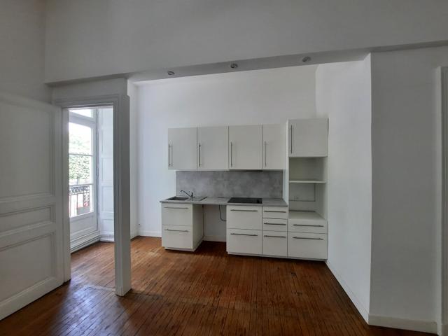 Location appartement Nantes: 1 485 € AJP Immobilier Nantes Jouzel