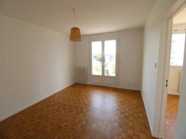 location appartement nantes 2 pièces 45 m2 loire atlantique 44300 635 € / mois