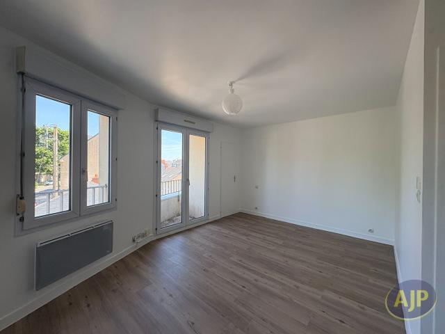 Location appartement Nantes: 445 € AJP Immobilier Nantes Ouest