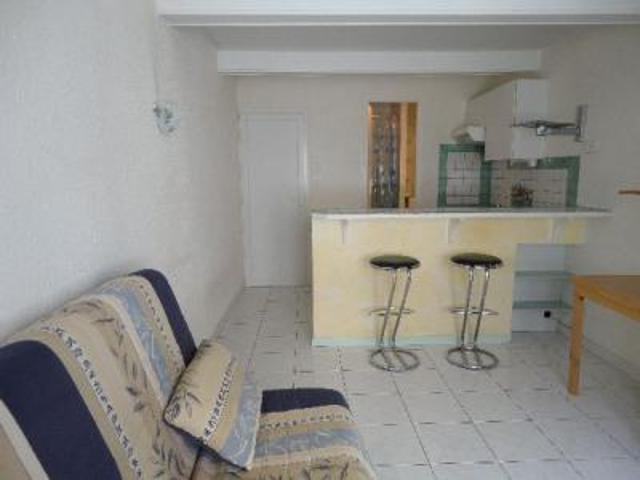 location appartement narbonne 1 pièce 19 m2 aude 11100 345 € / mois