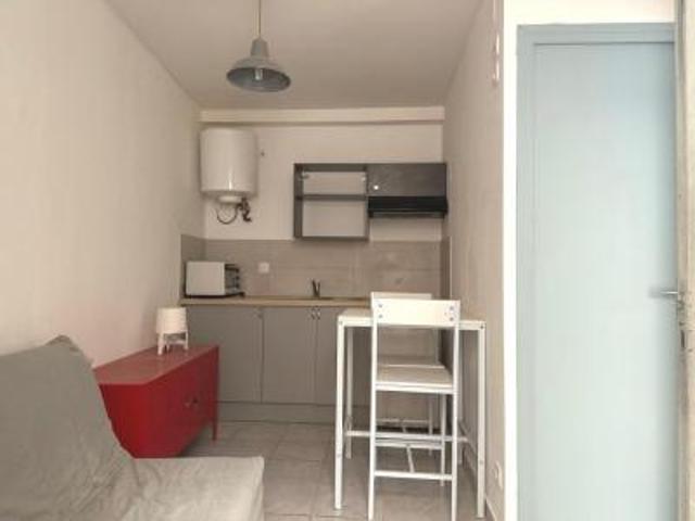 location appartement narbonne 1 pièce 12 m2 aude 11100 280 € / mois