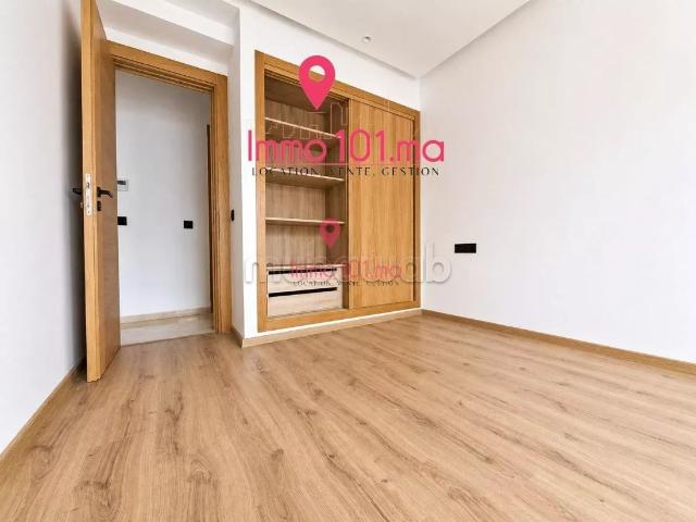 Location appartement neuf à Hay Riad