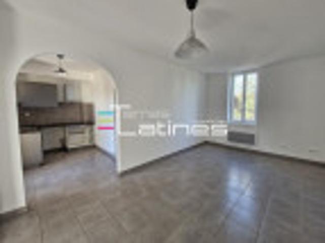 Location appartement Nimes, 41m² 2 pièces 518€ Gard
