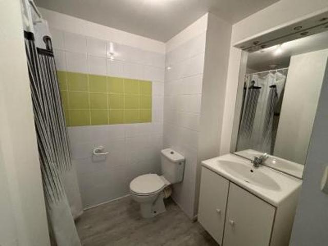 location appartement nimes 1 pièce 18 m2 gard 30000 480 € / mois