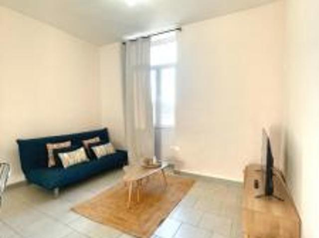 location appartement nimes 1 pièce 11 m2 gard 30900 450 € / mois