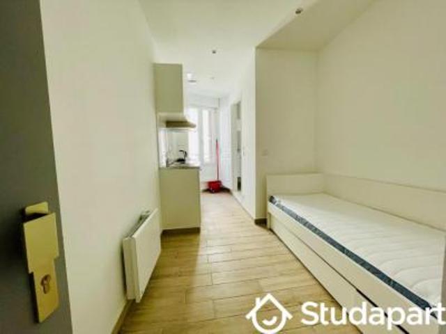 location appartement nimes 1 pièce 11 m2 gard 30000 420 € / mois