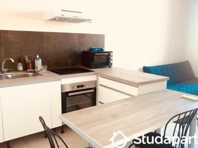 location appartement nimes 1 pièce 12 m2 gard 30900 490 € / mois
